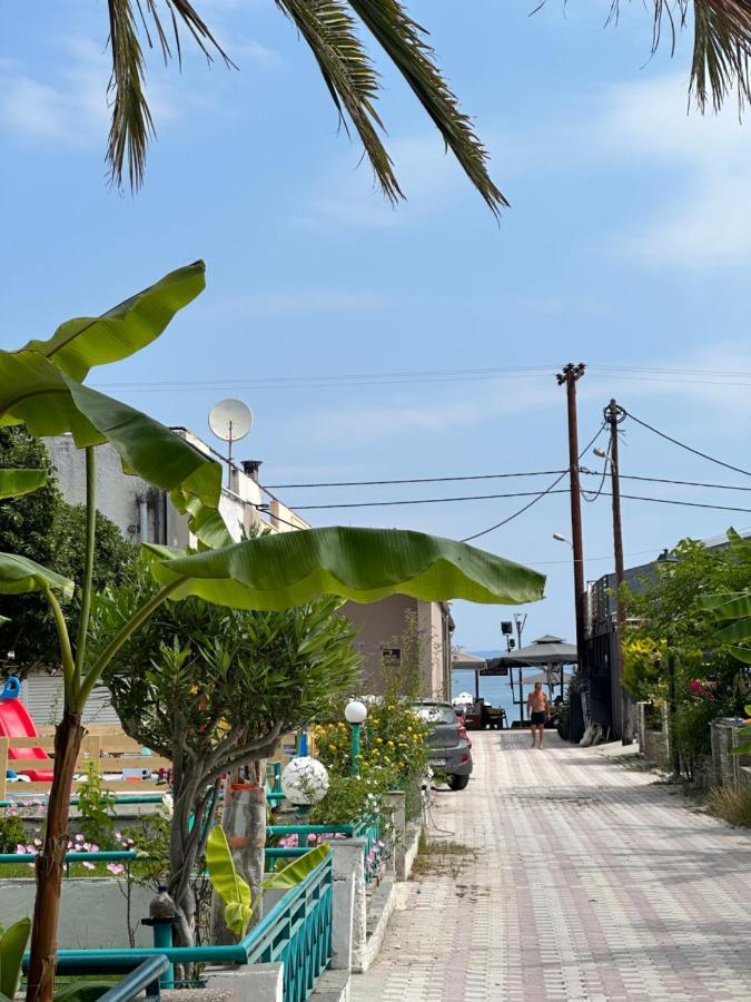 Emerald Seaside Apartment In Pefkohori Pefkochori Exterior foto